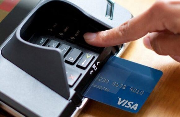 Dịch vụ rút tiền mặt từ thẻ tín dụng có an toàn không?